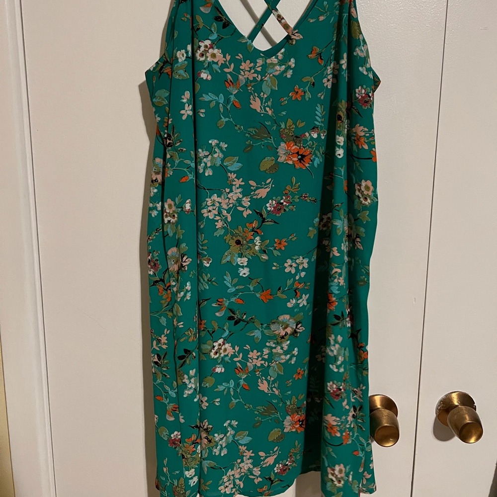Green Xhilaration Floral Dress - Picture 3 of 3